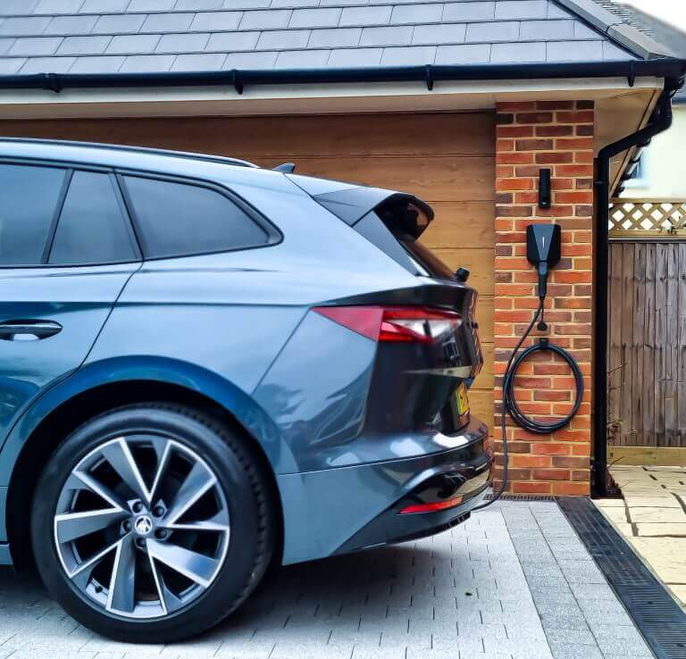 7kW home charger - Easee One