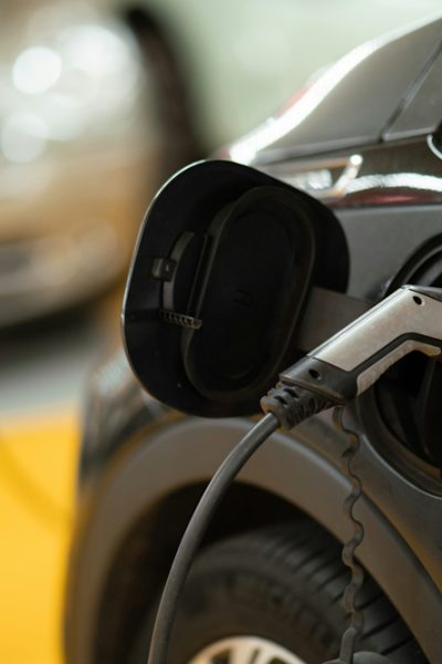 Electric vs PHEVs